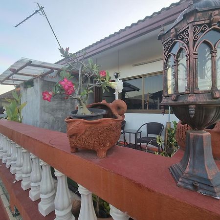 Hotel Hom Baan Chiang Mai Esterno foto