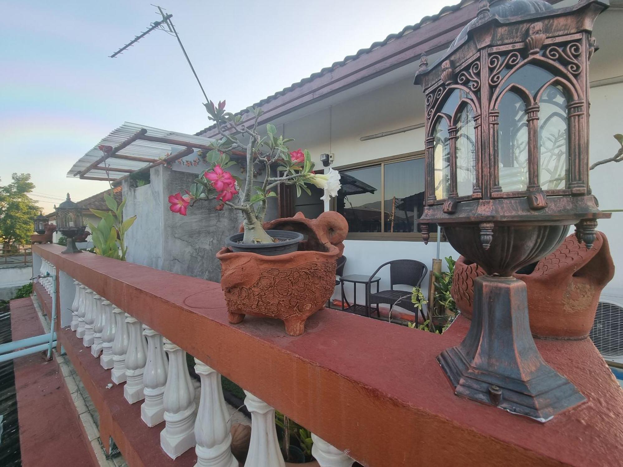 Hotel Hom Baan Chiang Mai Esterno foto